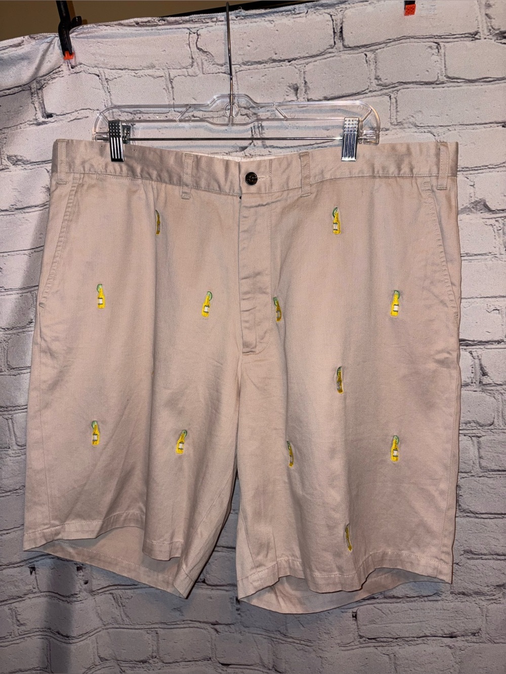 Castaway Nantucket Island Khaki Men’s Beer Bottle With Lime Shorts Sz 40 Preppy